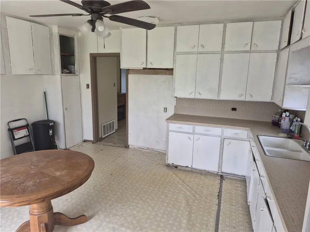 202 Gregory Street Gregory, TX 78359