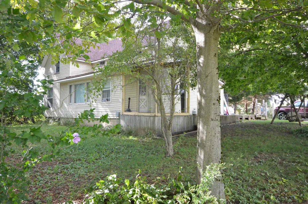 6830 Youker Road Green Lake Township, MI 49637