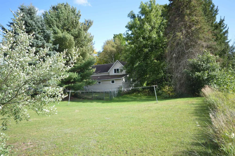 6830 Youker Road Green Lake Township, MI 49637