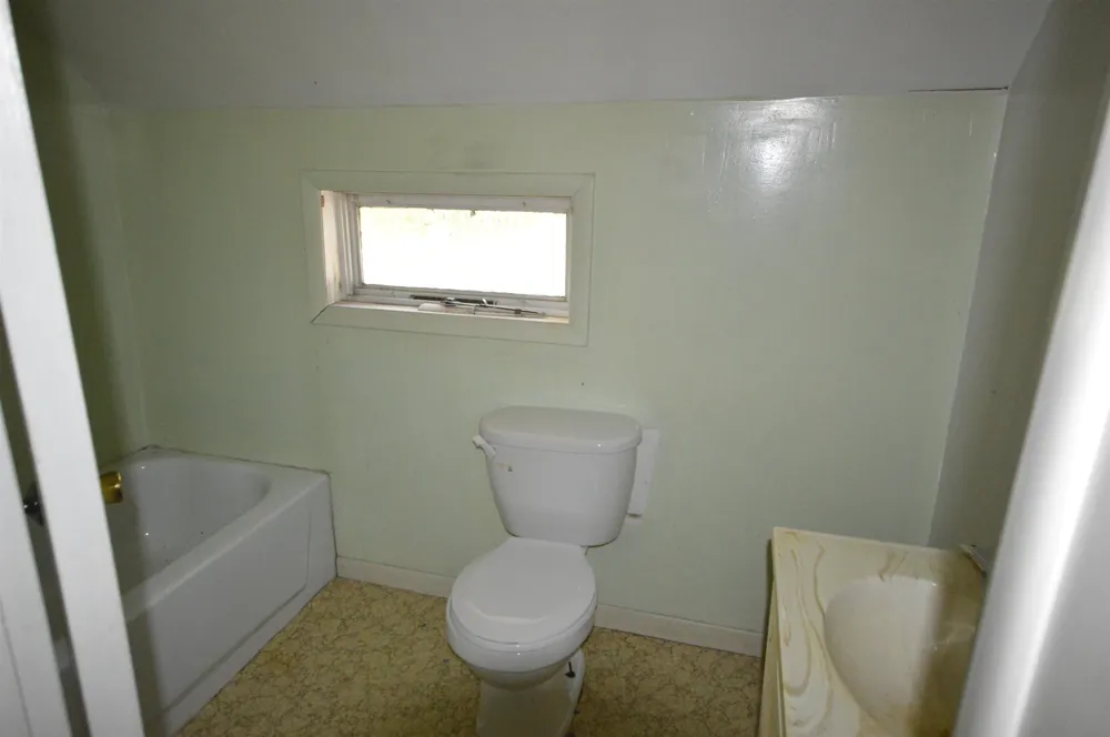 6830 Youker Road Green Lake Township, MI 49637