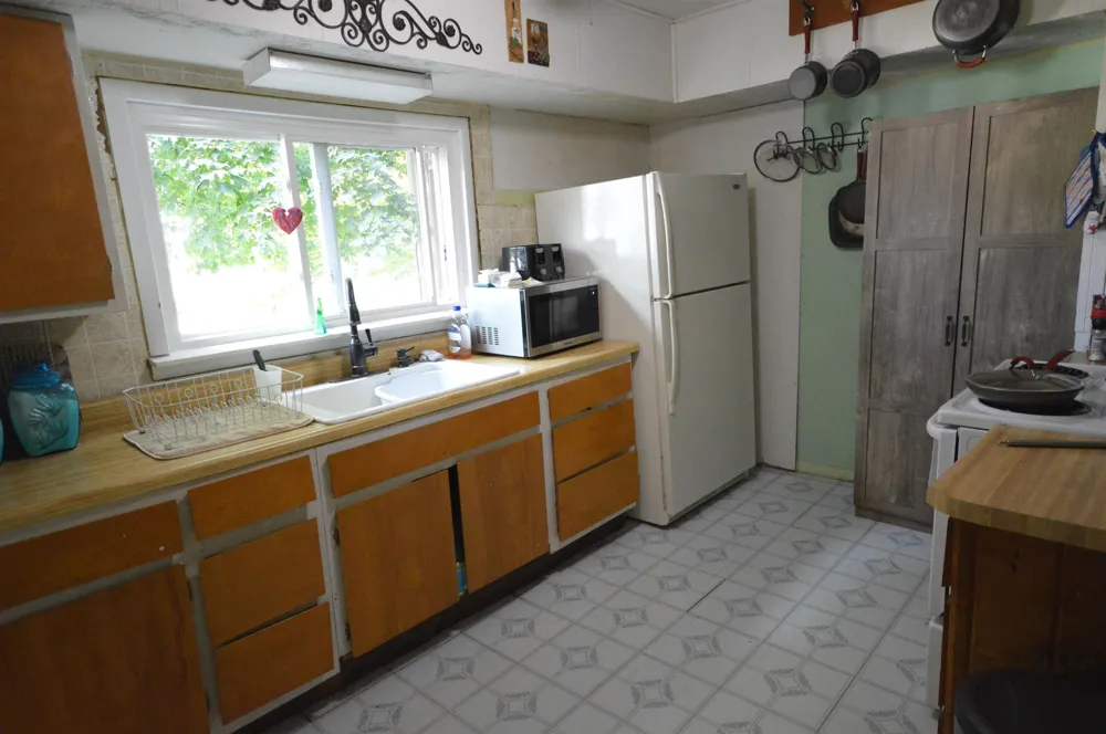 6830 Youker Road Green Lake Township, MI 49637