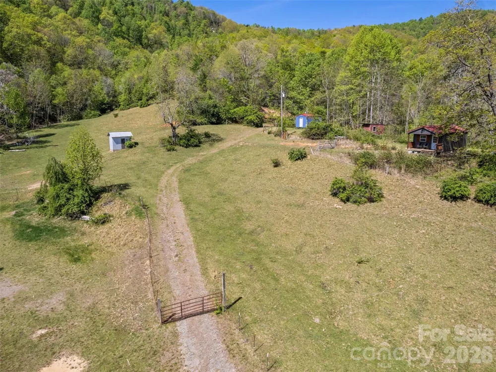 1372 Sand Branch Road Black Mountain, NC 28711