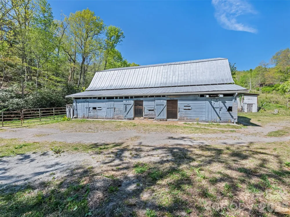 1372 Sand Branch Road Black Mountain, NC 28711