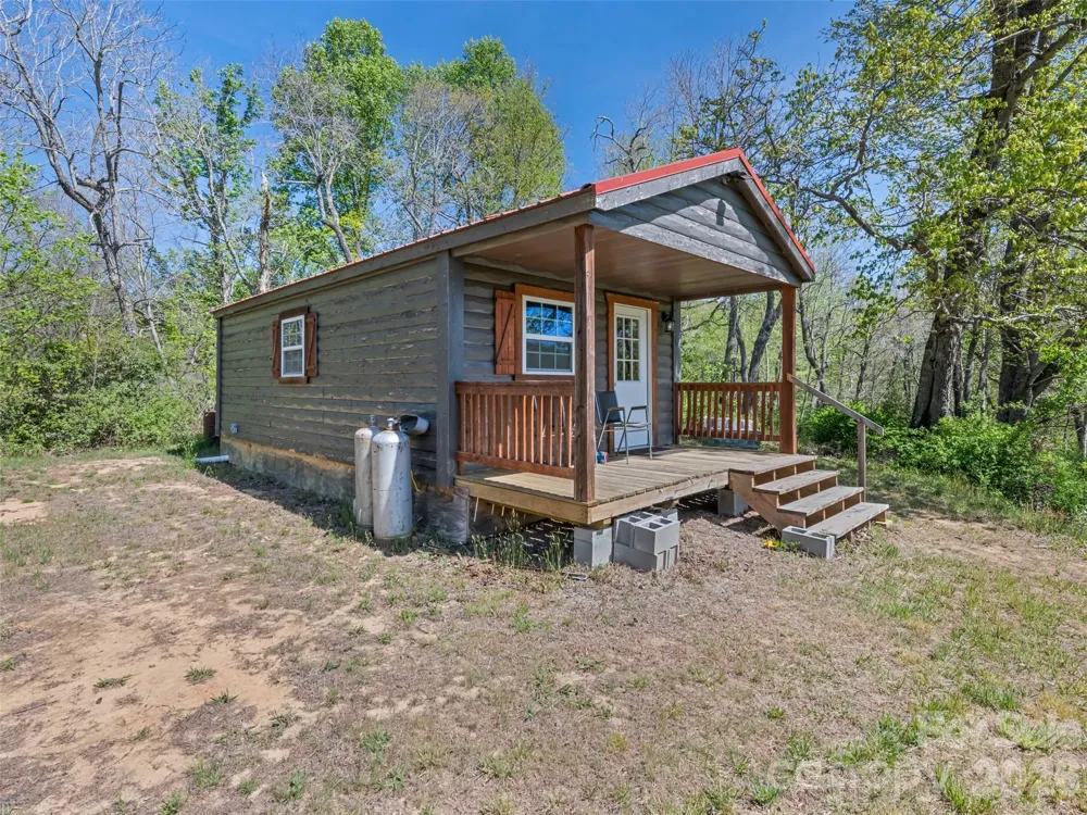 1372 Sand Branch Road Black Mountain, NC 28711