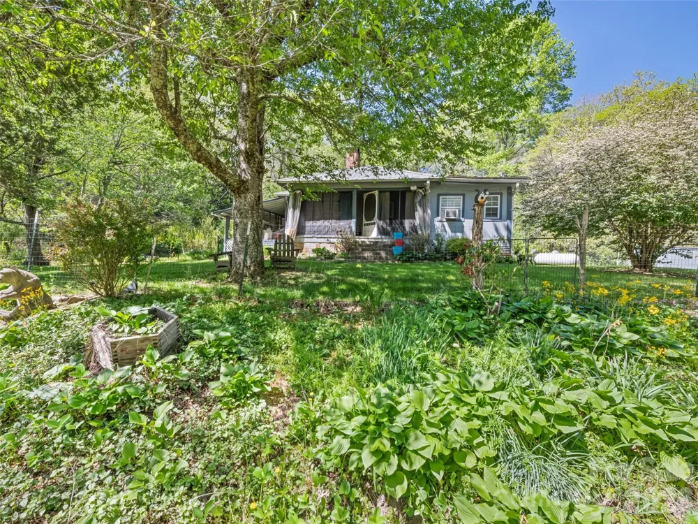 1372 Sand Branch Road Black Mountain, NC 28711