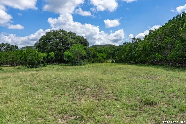 5013 Little Creek Road Utopia, TX 78884