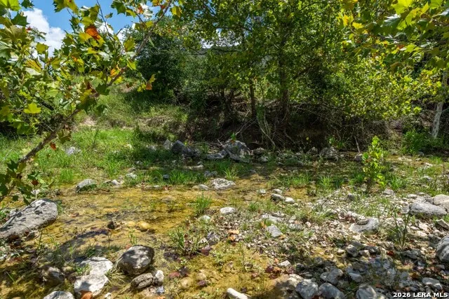5013 Little Creek Road Utopia, TX 78884