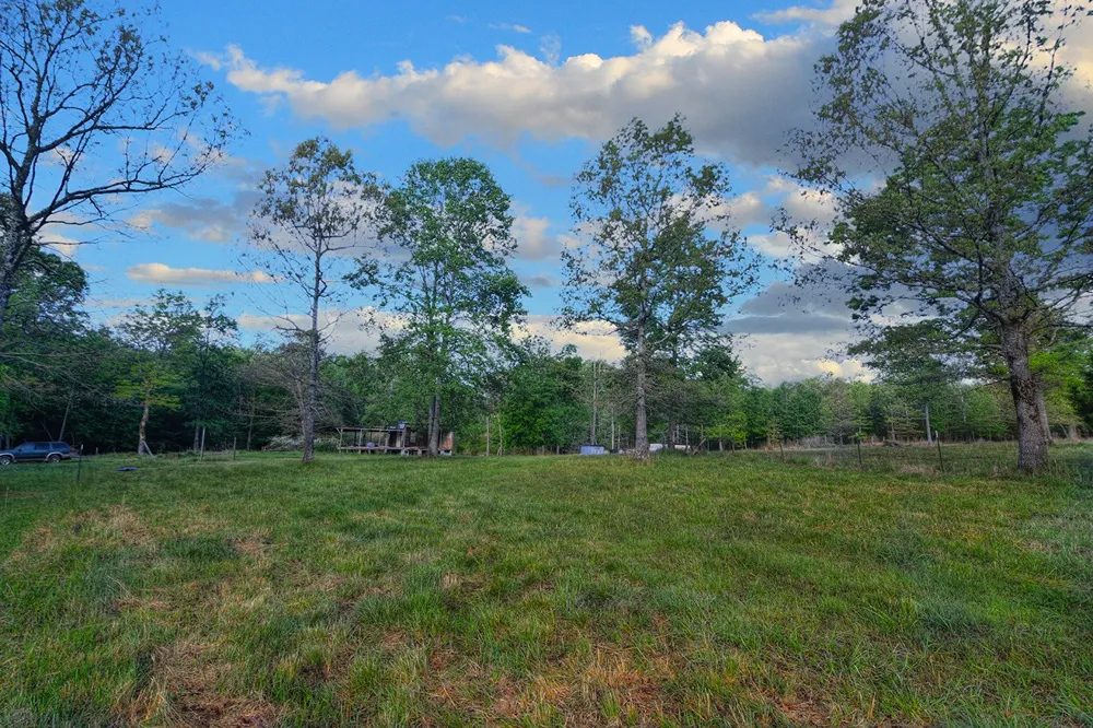 607 Monteagle Falls Rd Monteagle, TN 37356