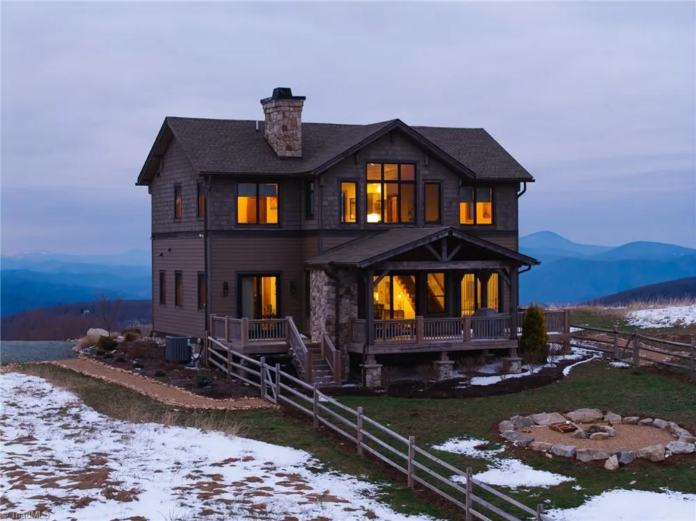 352 Great Sky Drive Banner Elk, NC 28604