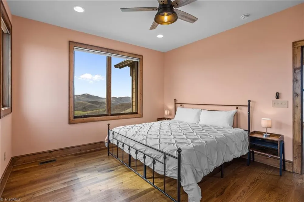 352 Great Sky Drive Banner Elk, NC 28604