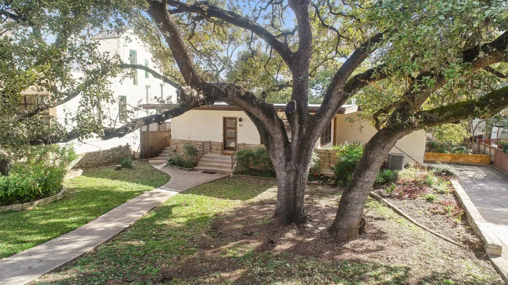 1511 Chelsea Lane Austin, TX 78704