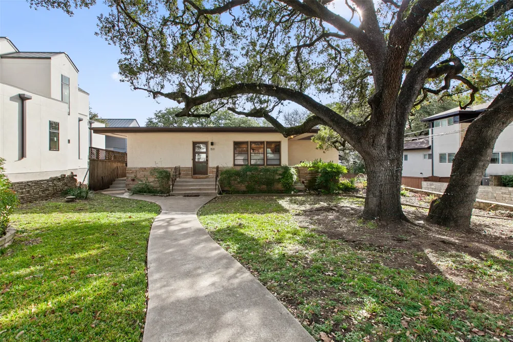 1511 Chelsea Lane Austin, TX 78704