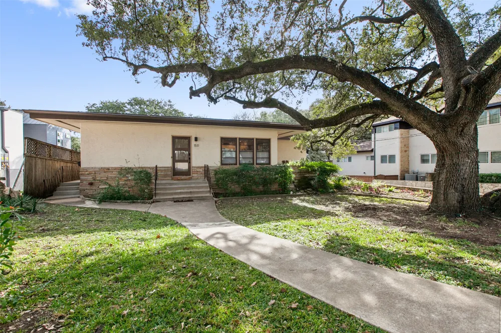 1511 Chelsea Lane Austin, TX 78704
