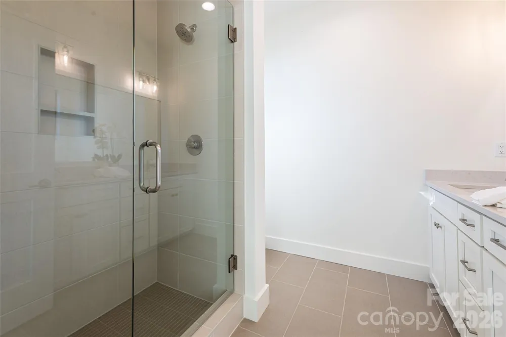 610 Storybook Villas Trail Asheville, NC 28804