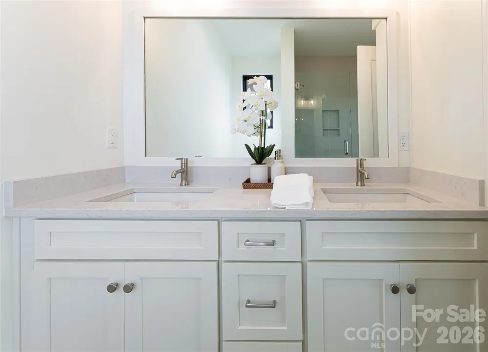 610 Storybook Villas Trail Asheville, NC 28804