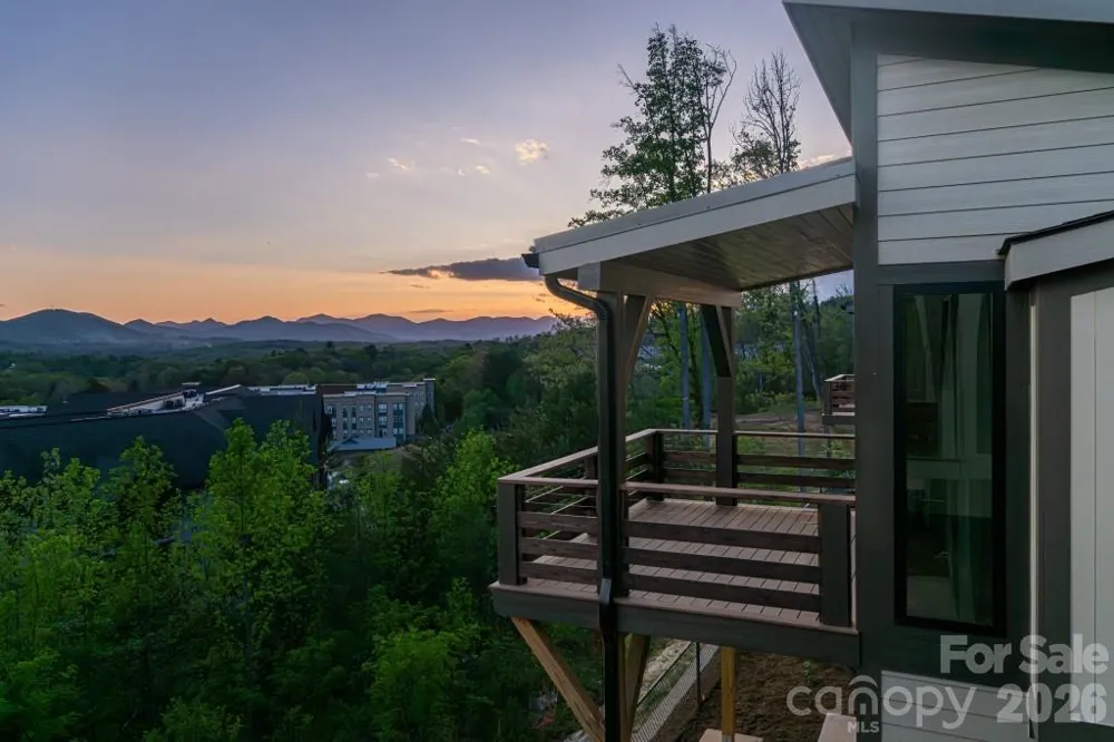 604 Storybook Villas Trail Asheville, NC 28804