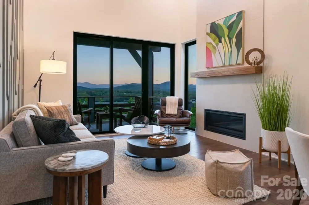 604 Storybook Villas Trail Asheville, NC 28804