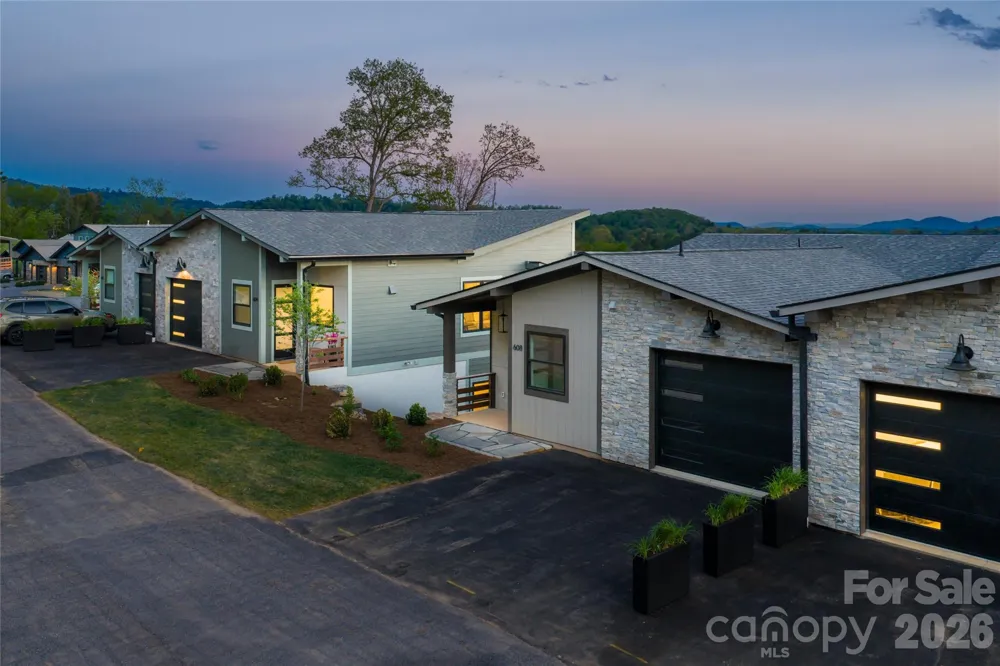 604 Storybook Villas Trail Asheville, NC 28804