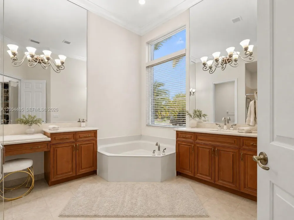 14857 SW 38th St Davie, FL 33331