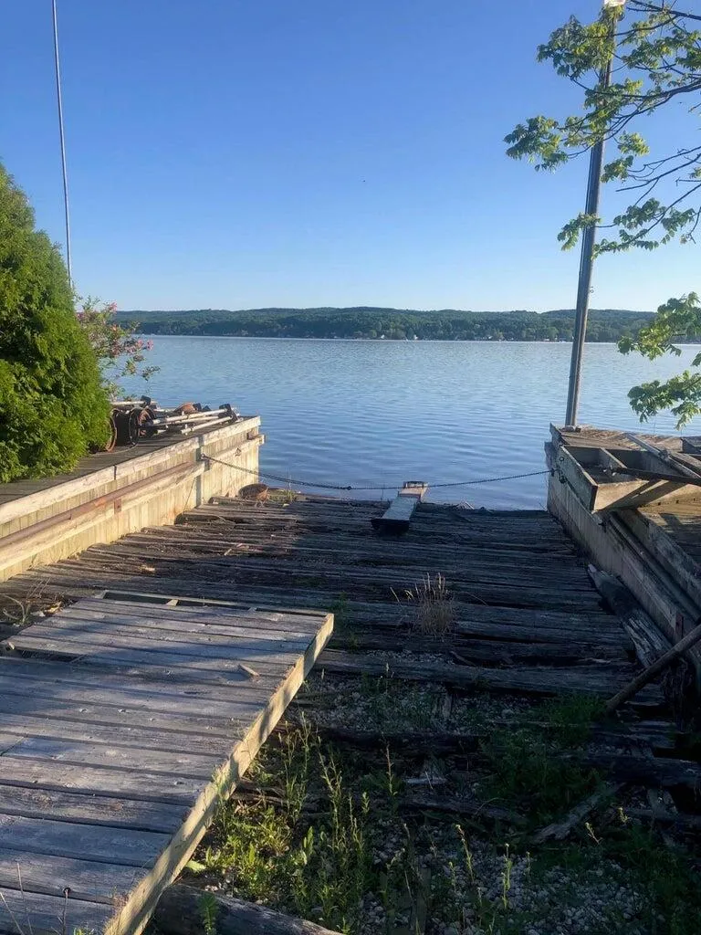 4472 Crescent Beach Road Onekama, MI 49675