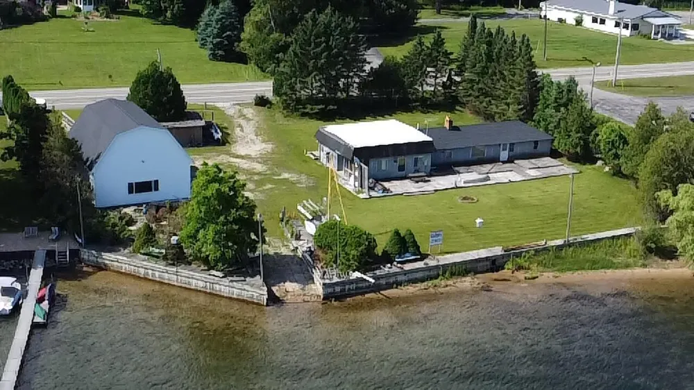 4472 Crescent Beach Road Onekama, MI 49675