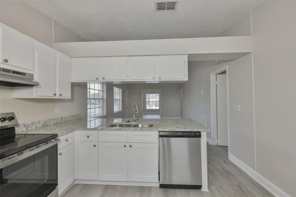 1720 OAK BRANCH COURT Brandon, FL 33511