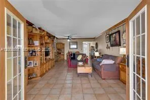 3050 NE 48th Ct #405 Lighthouse Point, FL 33064