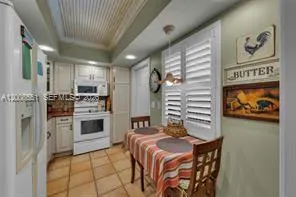 3050 NE 48th Ct #405 Lighthouse Point, FL 33064