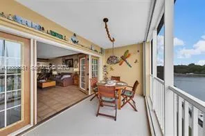 3050 NE 48th Ct #405 Lighthouse Point, FL 33064