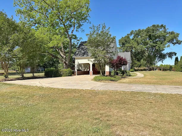 2496 Nc 24 Highway Beulaville, NC 28518