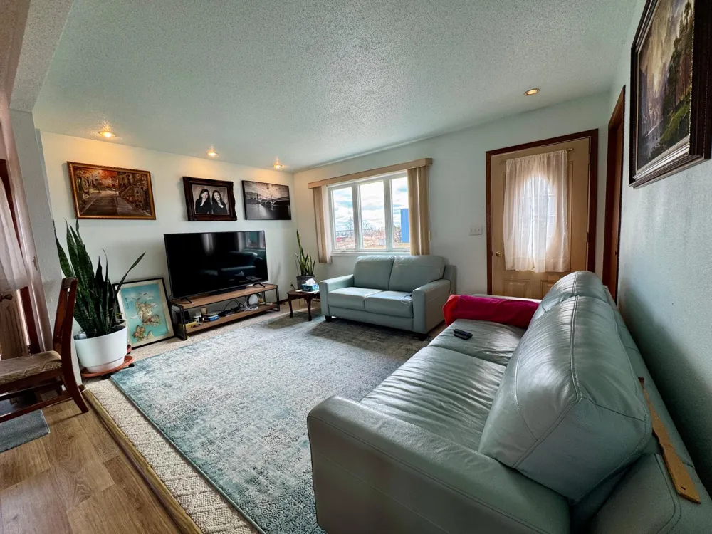 305 Lincoln Street SE Warroad, MN 56763
