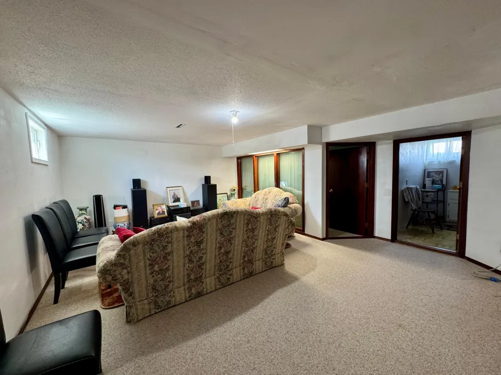 305 Lincoln Street SE Warroad, MN 56763