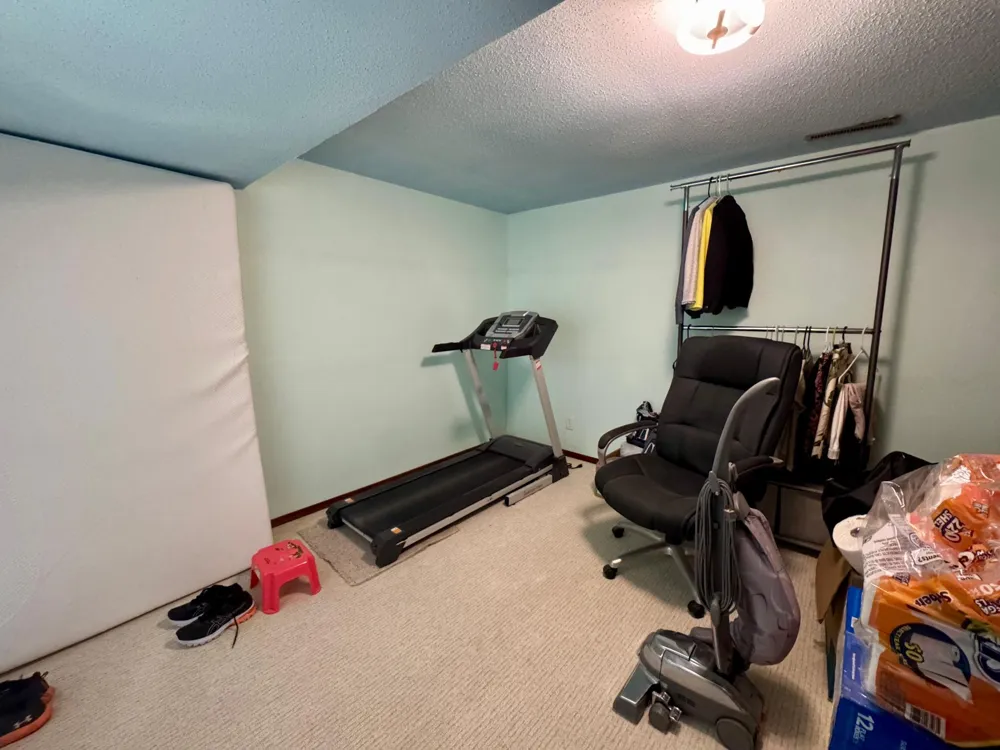 305 Lincoln Street SE Warroad, MN 56763