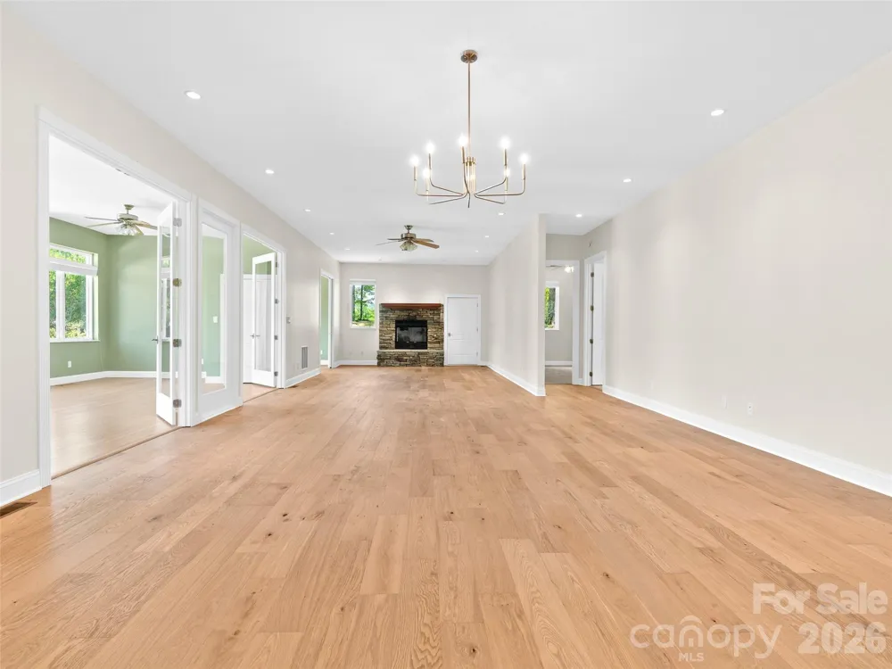 16 Chickadee Lane Fairview, NC 28730