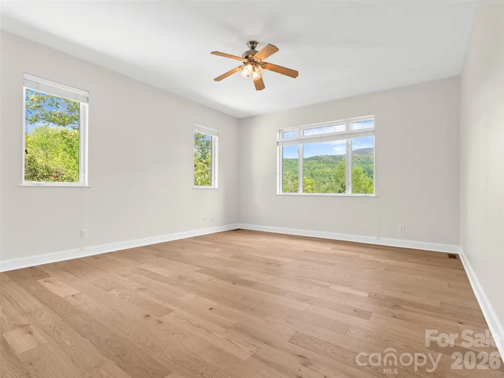 16 Chickadee Lane Fairview, NC 28730