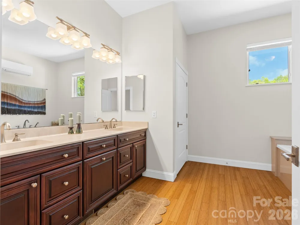 16 Chickadee Lane Fairview, NC 28730