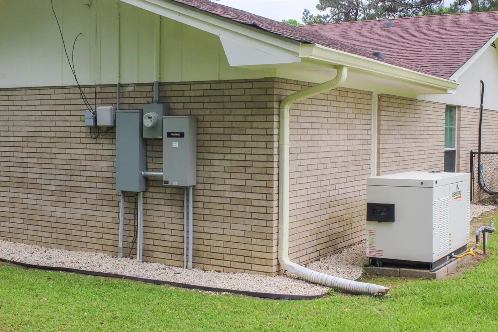 1904 Pine Street Woodville, TX 75979