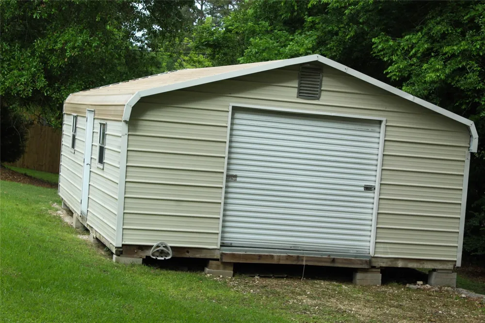 1904 Pine Street Woodville, TX 75979