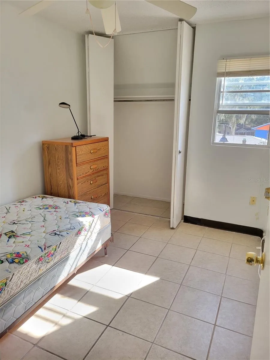 914 SW 8TH AVENUE #26 Gainesville, FL 32601