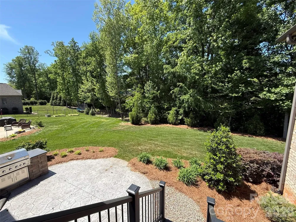 4025 Foxes Trail Cramerton, NC 28032