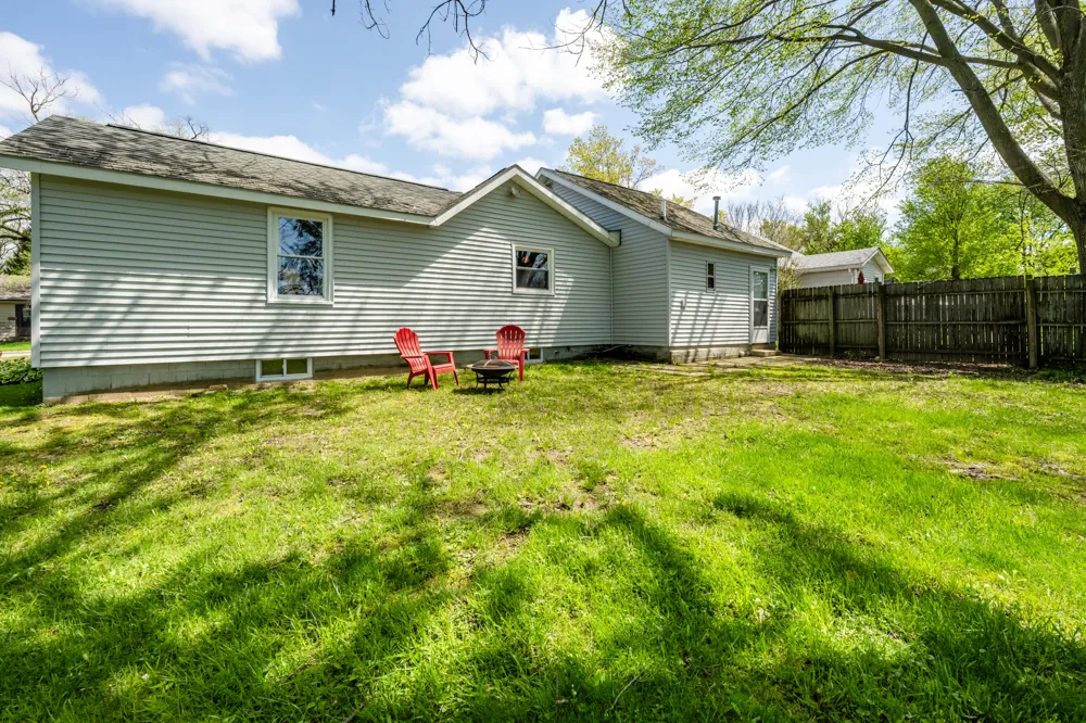 500 Sherwood Street Three Oaks, MI 49128