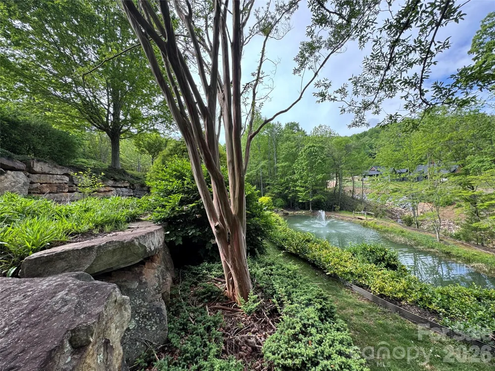 205 Settings Boulevard Black Mountain, NC 28711