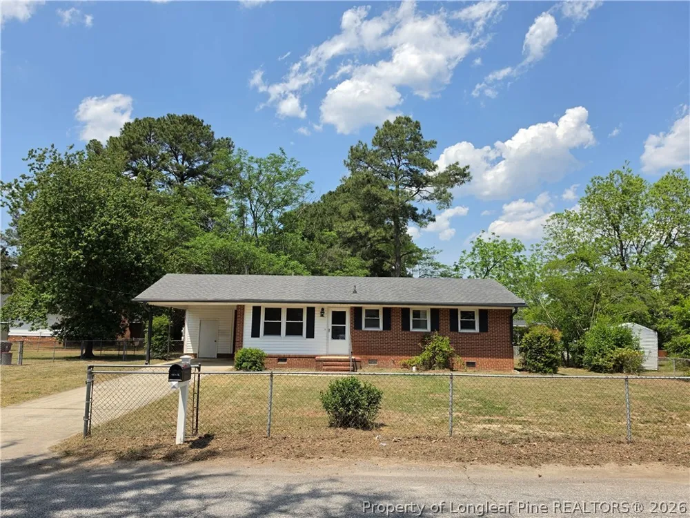 220 Cecil Avenue Spring Lake, NC 28390