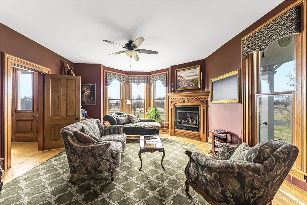 7710 US-31 N Acme Township, MI 49690