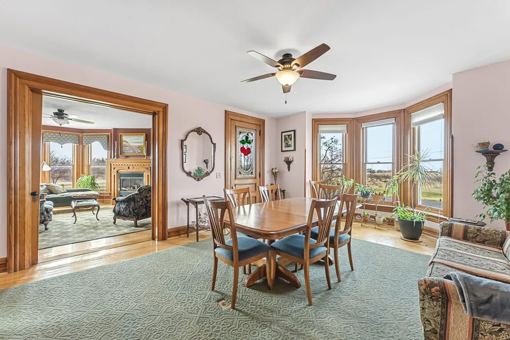 7710 US-31 N Acme Township, MI 49690