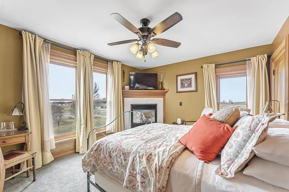 7710 US-31 N Acme Township, MI 49690