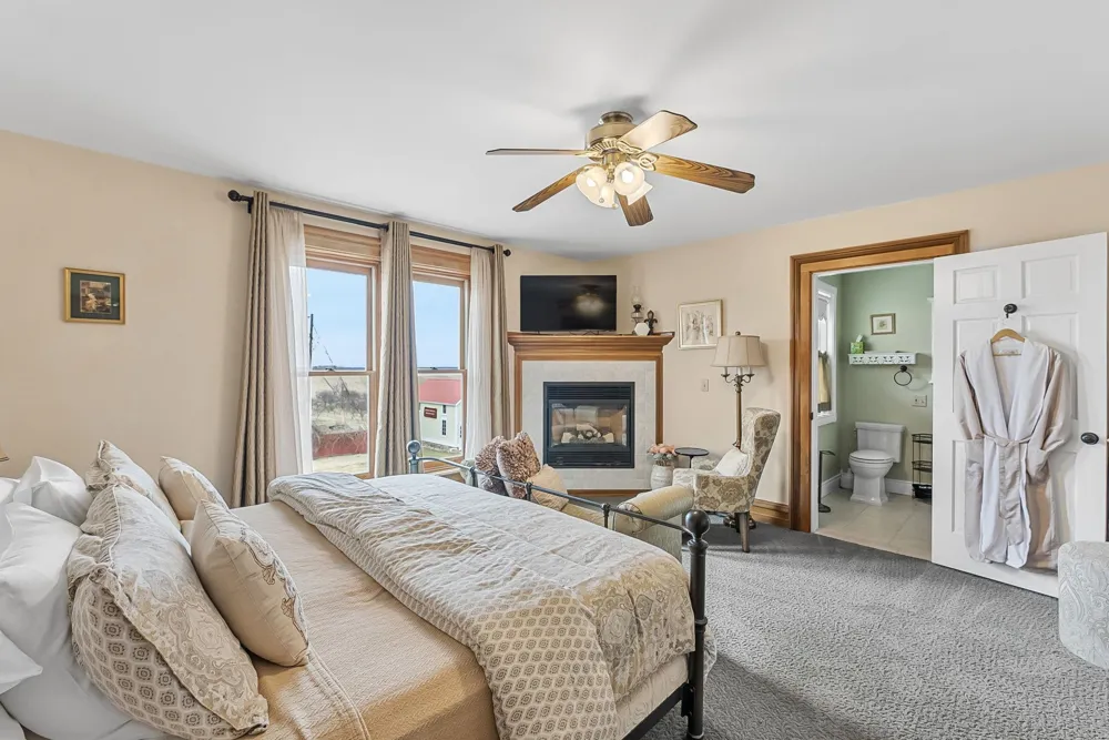 7710 US-31 N Acme Township, MI 49690