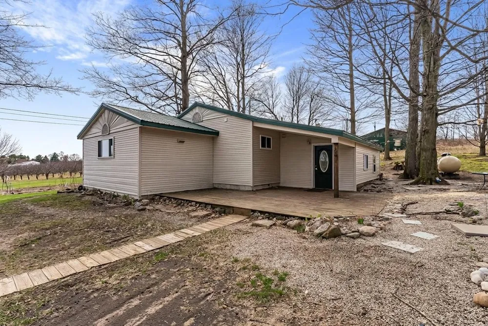 7710 US-31 N Acme Township, MI 49690