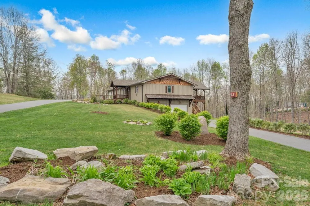 811 Linhigh Drive Newland, NC 28657