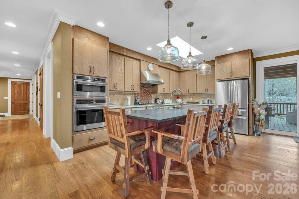 811 Linhigh Drive Newland, NC 28657